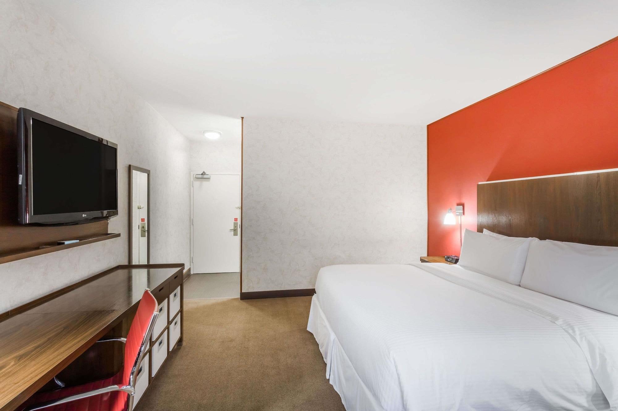 Wyndham Garden Silicon Valley Сан Хосе Екстериор снимка